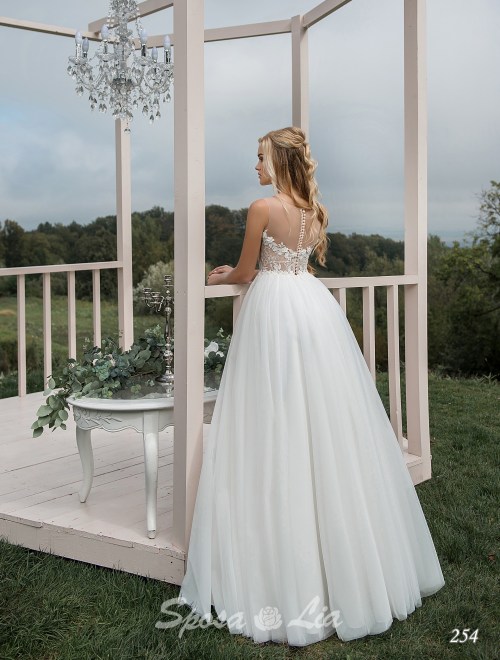 https://www.sposa-lia.com/images/stories/virtuemart/product/254       (3).jpg
